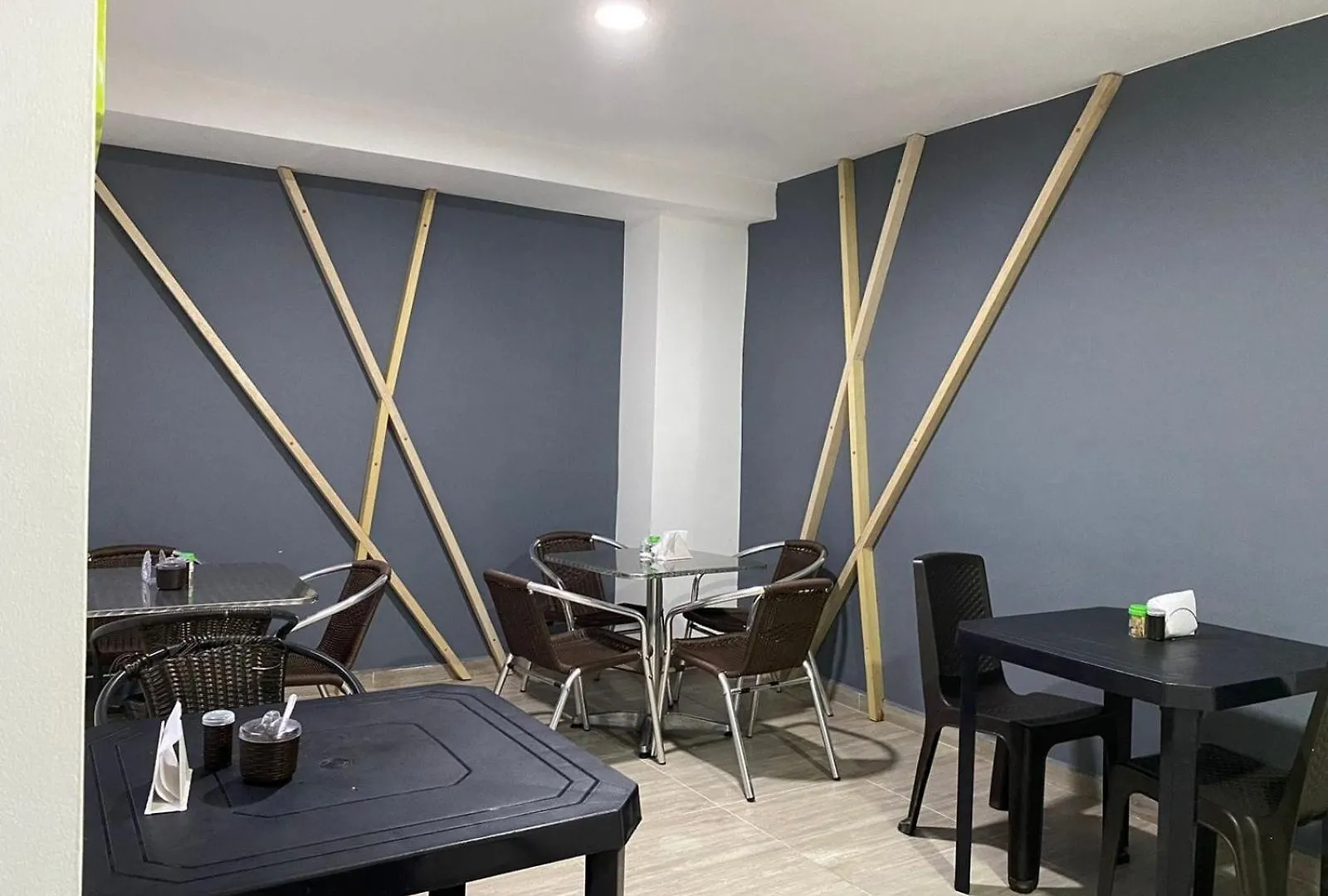 Hotel Jardin De Laureles Medellín 3*,  Colômbia